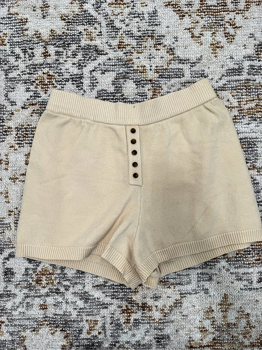 Bohme High Waist Knit Shorts in Beige Size Medium